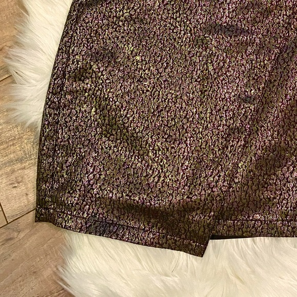 Express Shiny Gold Metallic Skirt - Picture 3 of 8
